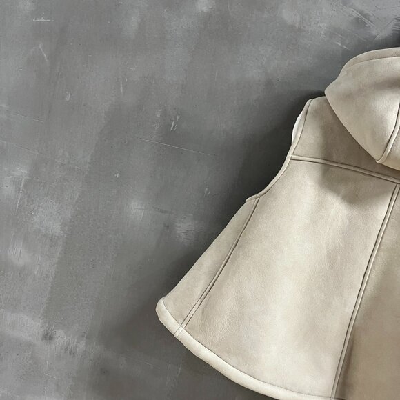 Loewe 2025 new fur vest - Picture 4 of 9